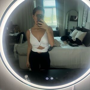 Lioness White Crop Top